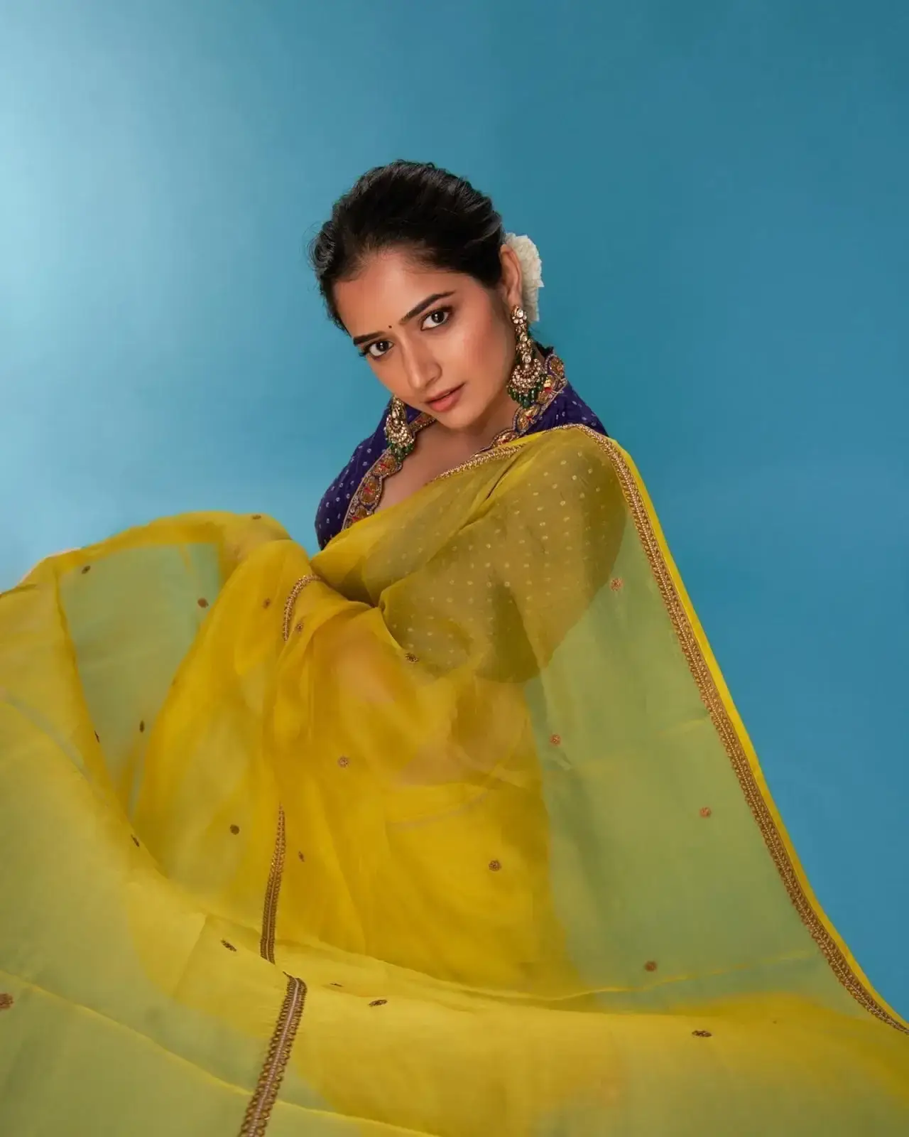 ASHIKA RANGANATH IN INDIAN TRADITIONAL YELLOW SAREE 4